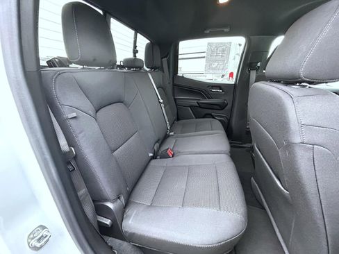 Used 2024 Chevrolet Colorado LT w/ LT Convenience Package image 18