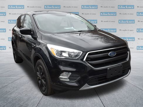 Used 2019 Ford Escape SE image 17
