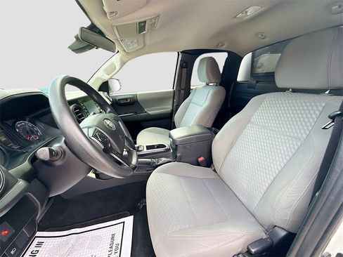 Used 2021 Toyota Tacoma SR image 22