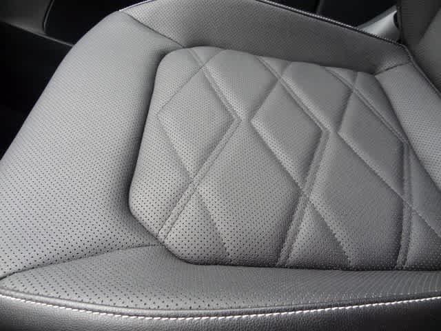 Used 2024 Volkswagen Atlas SE AWD/4WD image 30