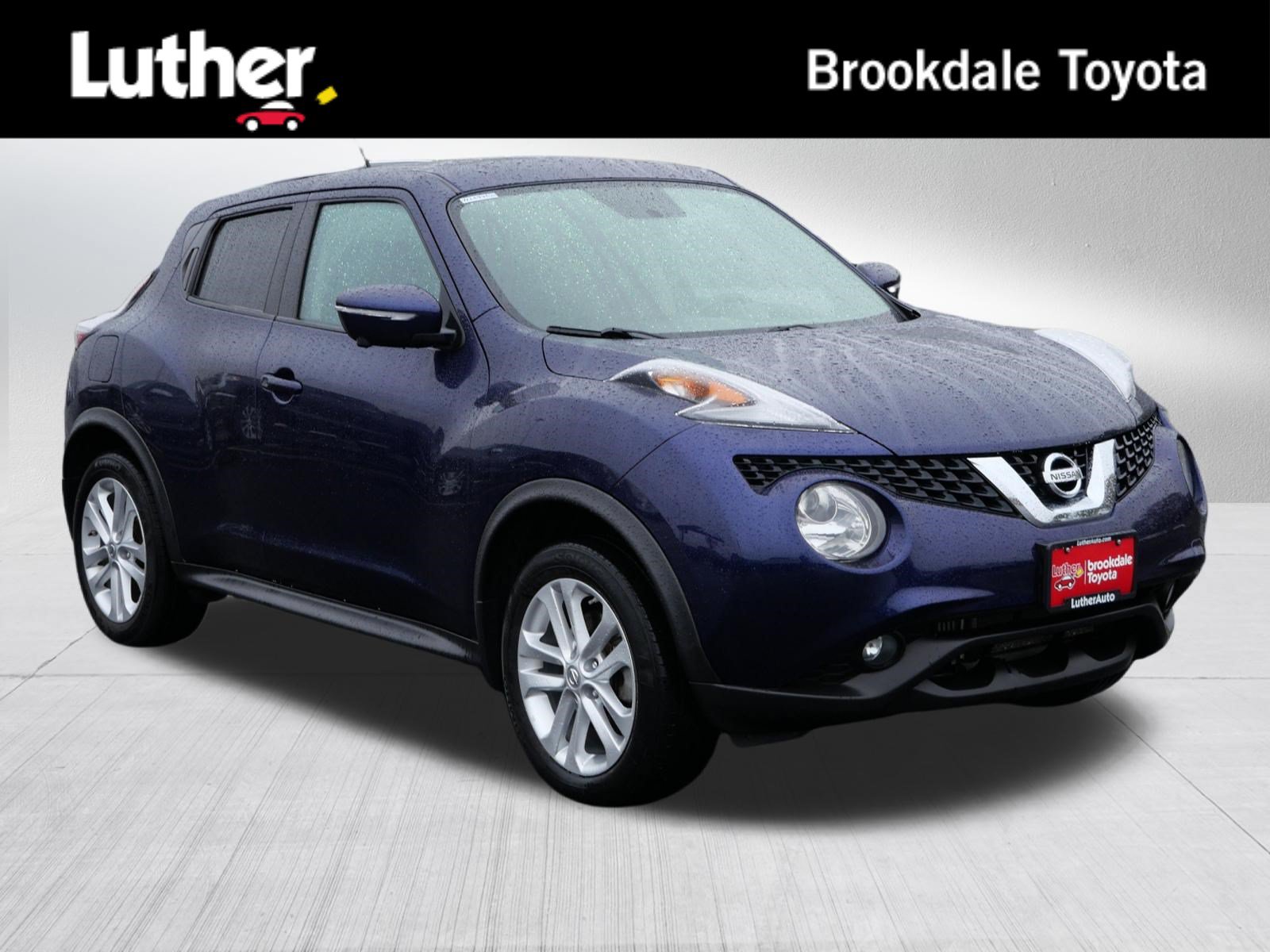 Used 2015 Nissan Juke SV w/ Technology Package AWD/4WD image 1