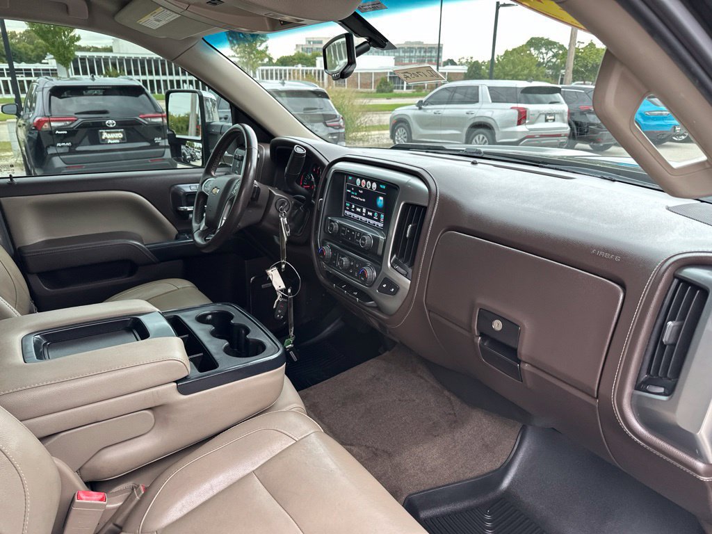 Used 2017 Chevrolet Silverado 1500 LTZ w/ Sport Package AWD/4WD image 14