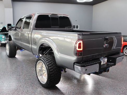 Used 2014 Ford F350 Lariat w/ Lariat Interior Package AWD/4WD image 9