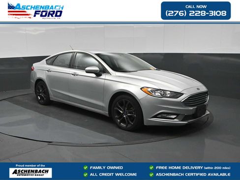 Used 2018 Ford Fusion SE w/ Equipment Group 201A FWD image 1