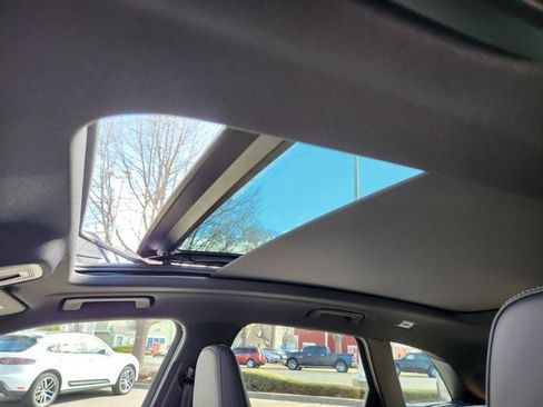 New 2025 Audi SQ5 Prestige image 21