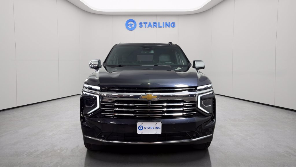 Used 2025 Chevrolet Suburban Premier RWD image 15
