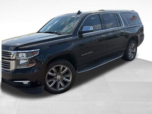 Used 2016 Chevrolet Suburban LTZ image 3