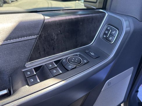 Used 2023 Ford F250 Lariat w/ Lariat Ultimate Package image 18