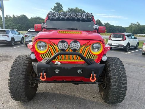 Used 2021 Jeep Gladiator Mojave AWD/4WD image 2