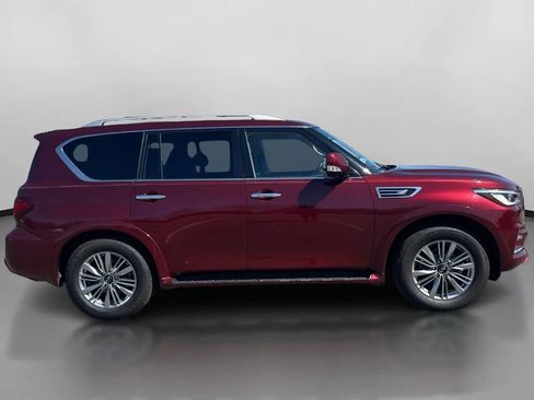 Used 2021 INFINITI QX80 Luxe w/ All-Season Package AWD/4WD image 4