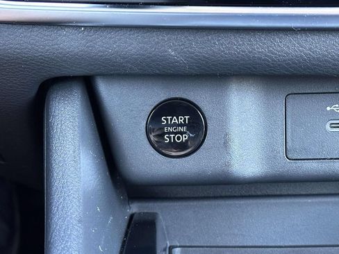 Used 2026 Nissan Rogue S FWD image 20