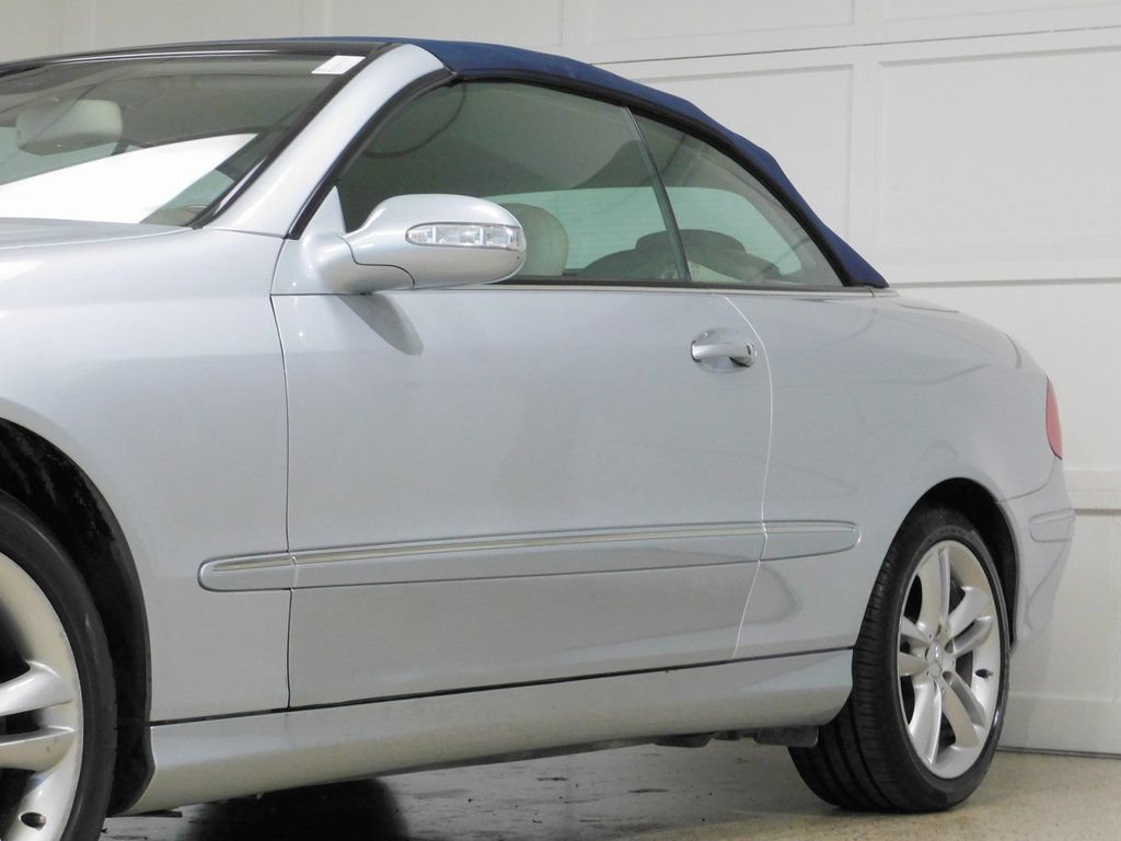 Used 2007 Mercedes-Benz CLK 350 Cabriolet image 22