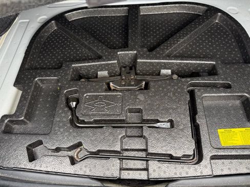 Used 2015 Toyota Camry XSE w/ Moonroof Package image 29