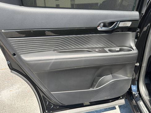 Certified 2025 Hyundai Palisade Calligraphy AWD/4WD image 23