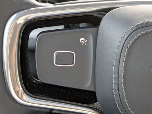 Certified 2025 Lincoln Navigator Reserve image 31