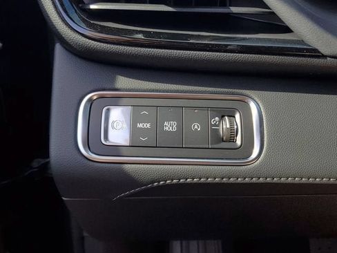 New 2026 Buick Enclave Avenir w/ Super Cruise Package FWD image 30