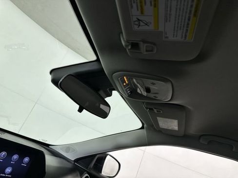 Used 2024 Chevrolet Trax LS FWD image 19