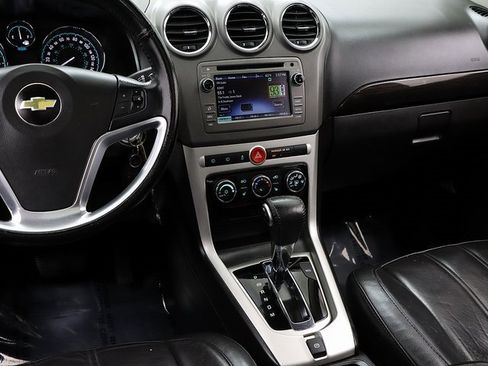 Used 2014 Chevrolet Captiva Sport LT w/ Convenience Package image 14