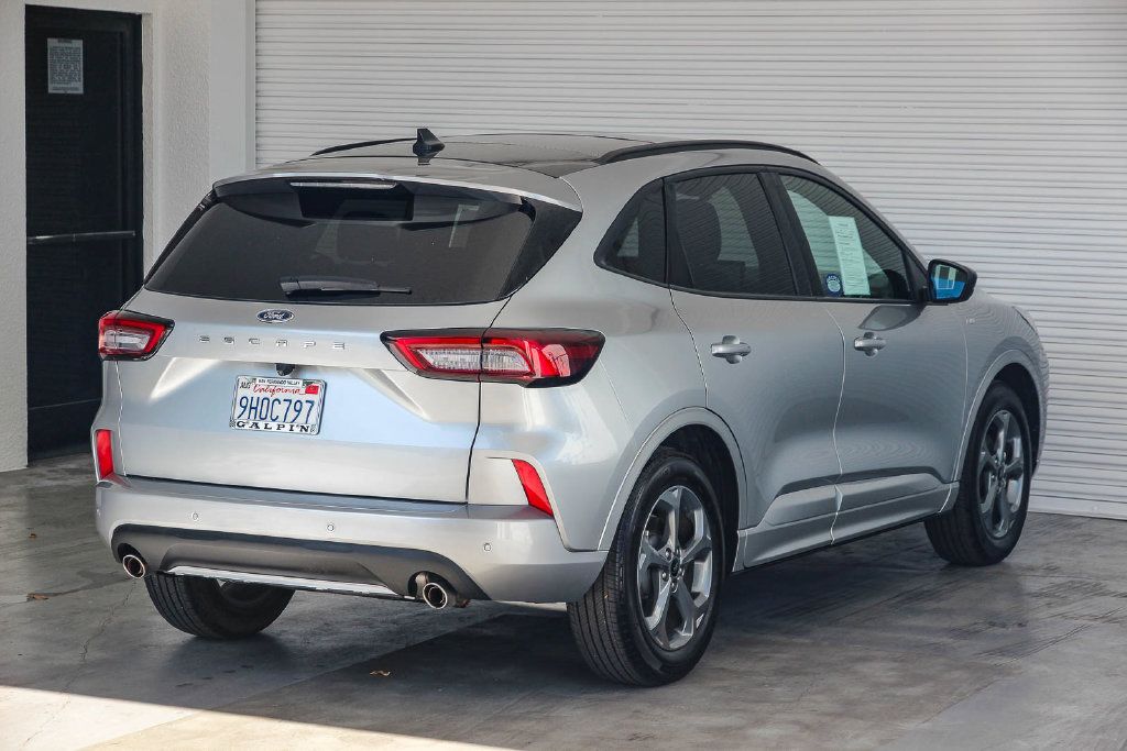 Certified 2023 Ford Escape ST-Line w/ Tech Pack #1 FWD image 4