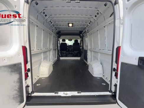 Used 2023 RAM ProMaster 3500 w/ Driver Convenience Group FWD image 12