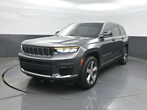 Used 2022 Jeep Grand Cherokee L Limited RWD image 1
