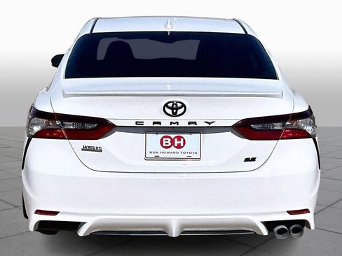 Used 2021 Toyota Camry SE image 5