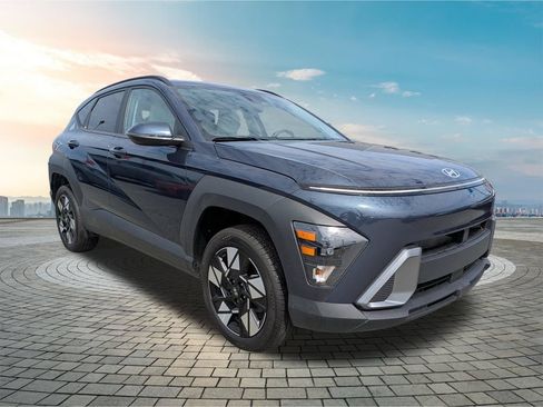 Used 2025 Hyundai Kona SEL AWD/4WD image 2