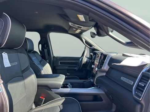 New 2026 RAM 2500 Laramie w/ Night Edition image 32