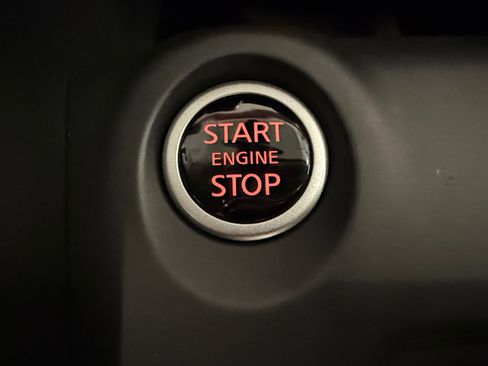 Used 2025 Nissan Kicks Play S image 29