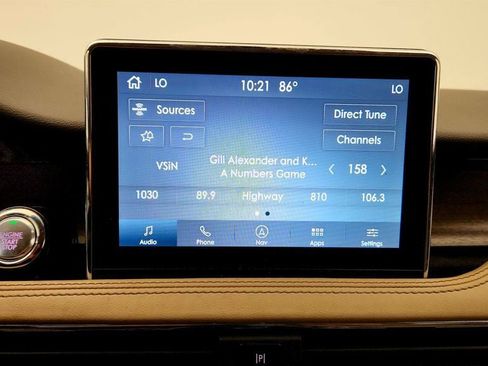Used 2022 Lincoln Corsair Reserve w/ Luxury Package AWD/4WD image 18