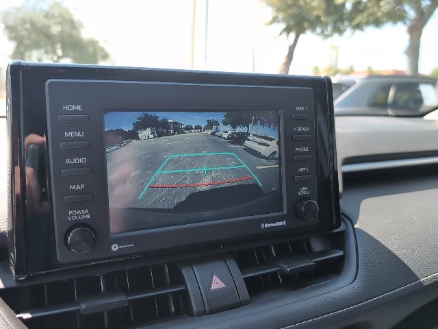 Used 2022 Toyota RAV4 XLE w/ Convenience Package FWD image 18