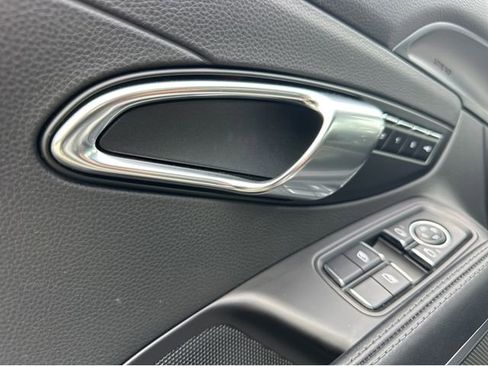 Used 2017 Porsche 911 Carrera S image 33