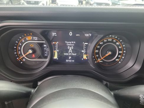 Used 2024 Jeep Wrangler Unlimited Rubicon AWD/4WD image 35
