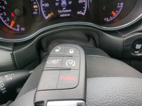 Used 2020 Jeep Grand Cherokee Laredo w/ Quick Order Package 2BN North image 28