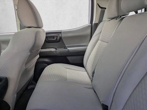 Certified 2022 Toyota Tacoma SR5 w/ Technology Package image 17