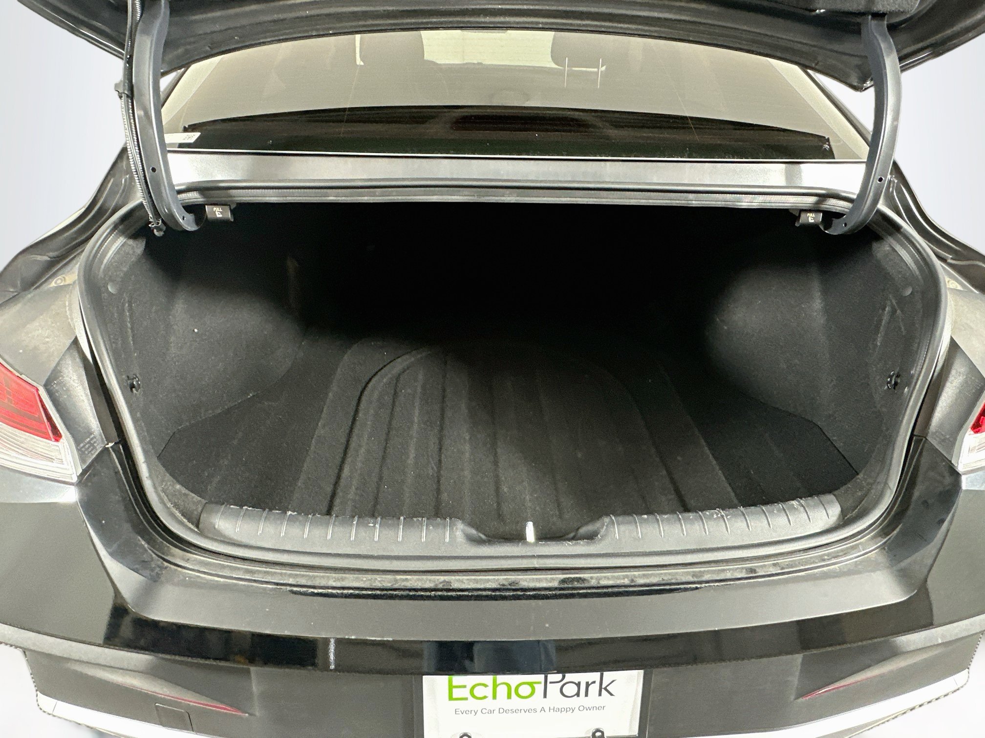 Used 2025 Hyundai Elantra Hybrid FWD image 27