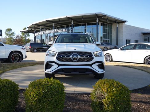 New 2026 Mercedes-Benz GLE 450 4MATIC image 2