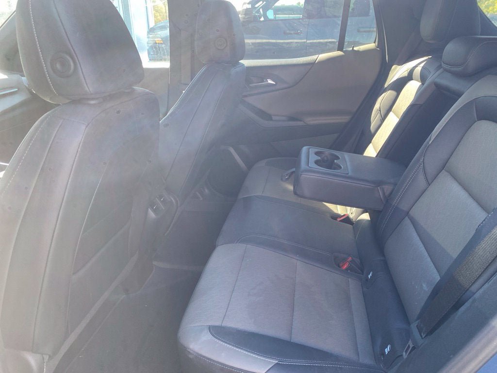 Used 2025 Chevrolet Equinox LT w/ Convenience Package II AWD/4WD image 10