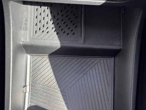 Used 2024 Hyundai Ioniq 5 Limited image 35