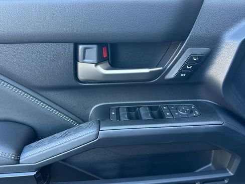 New 2026 Toyota 4Runner Limited AWD/4WD image 9