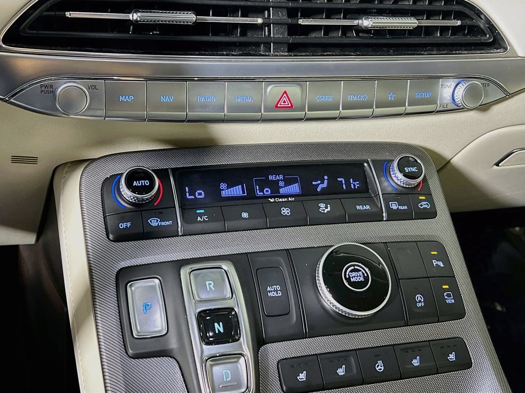 Used 2020 Hyundai Palisade Limited FWD image 14
