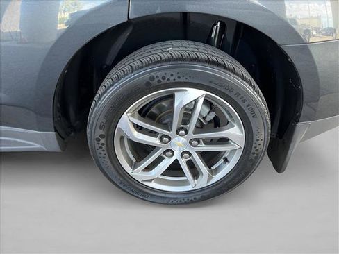 Used 2017 Chevrolet Equinox Premier w/ Enhanced Convenience Package AWD/4WD image 22