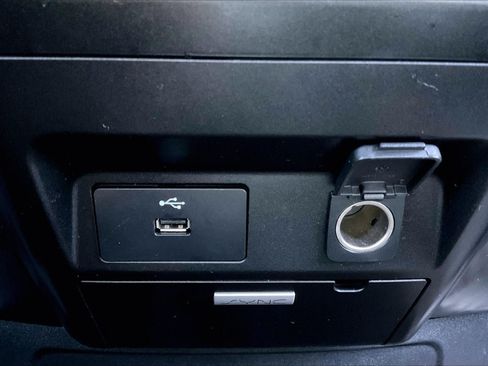 Used 2018 Ford F150 XLT RWD image 32