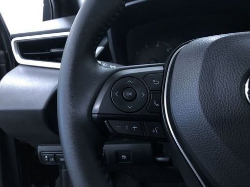 Certified 2025 Toyota Corolla SE image 18