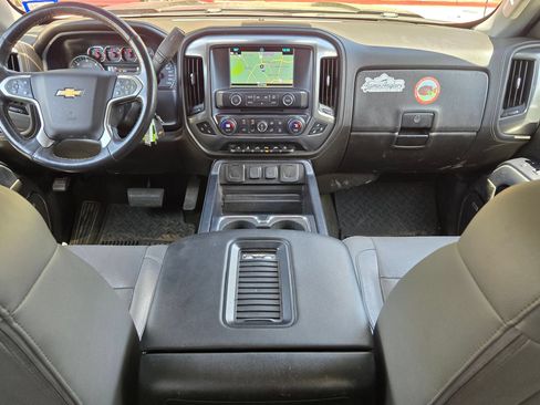 Used 2018 Chevrolet Silverado 1500 LTZ Z71 w/ LTZ Plus Package AWD/4WD image 16