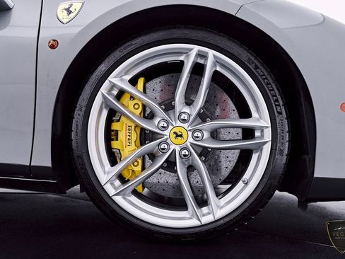 Used 2018 Ferrari 488 GTB RWD image 38