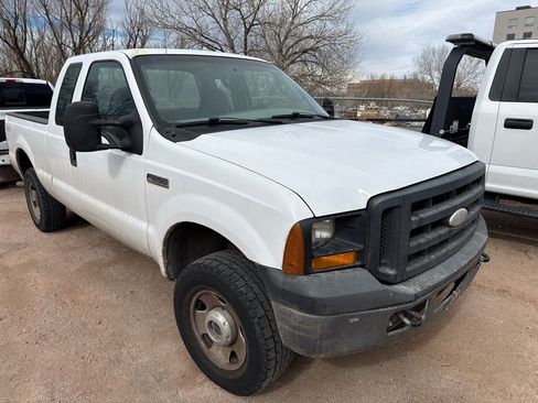 Used 2007 Ford F250 XL image 1