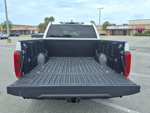 Used 2022 Toyota Tundra SR5 AWD/4WD image 19