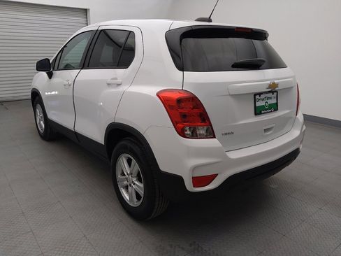Used 2021 Chevrolet Trax LS w/ Tint and Cruise Package image 5