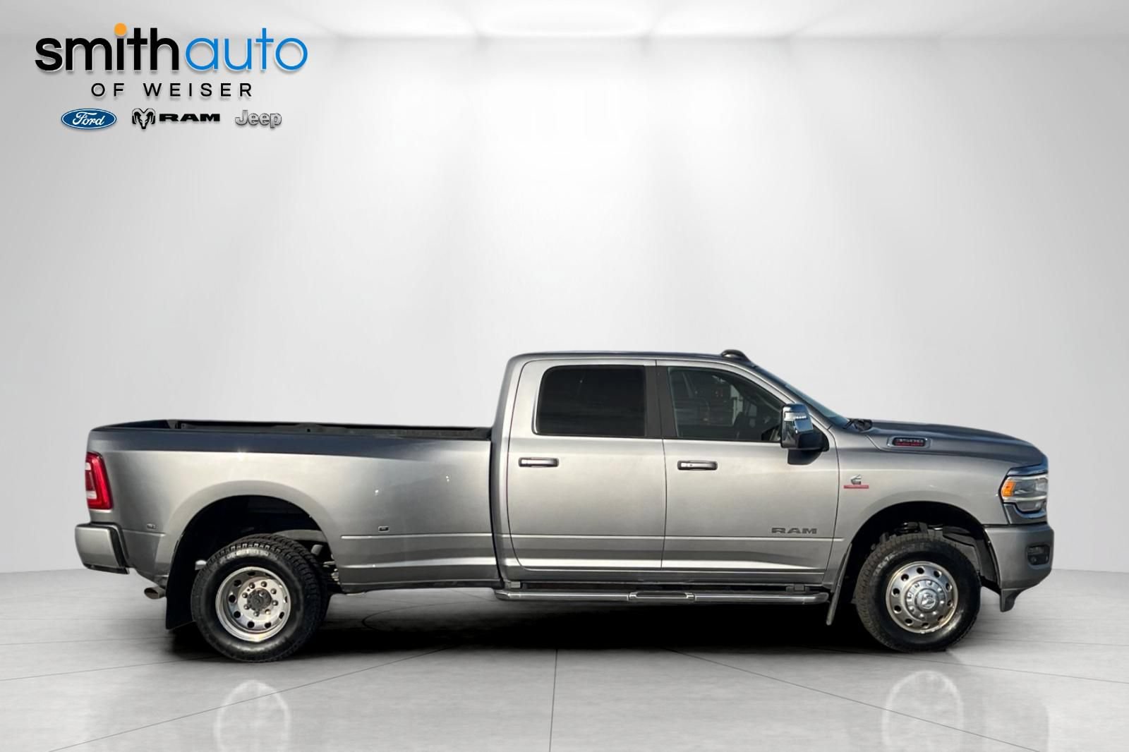 Used 2024 RAM 3500 Laramie w/ Safety Group AWD/4WD image 3